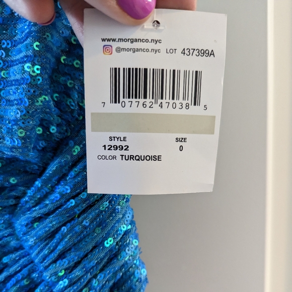 Morgan & Co. NEW sequin blue formal dress, size 0 - Picture 4 of 8